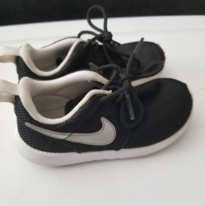 Kids nikes